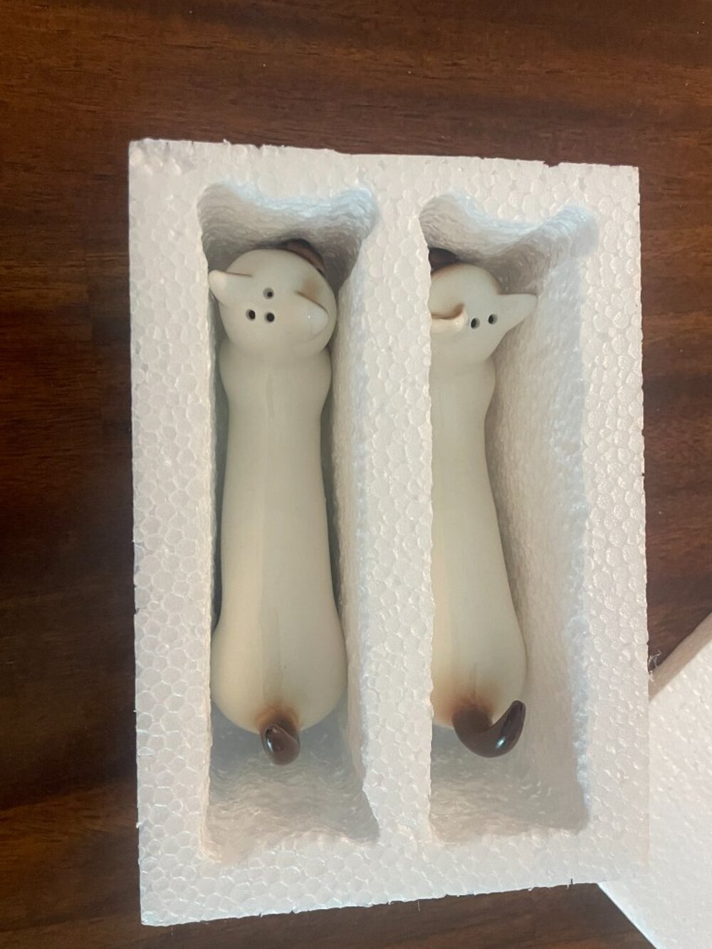 NIB! Cracker Barrel Long Siamese Cats Salt Pepper Shaker Set Ceramic! - Picture 2 of 7